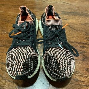 Women’s Adidas Ultra boost tennis shoe